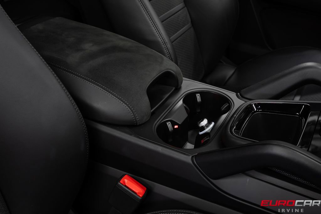 Used 2025 Porsche Cayenne GTS image 30
