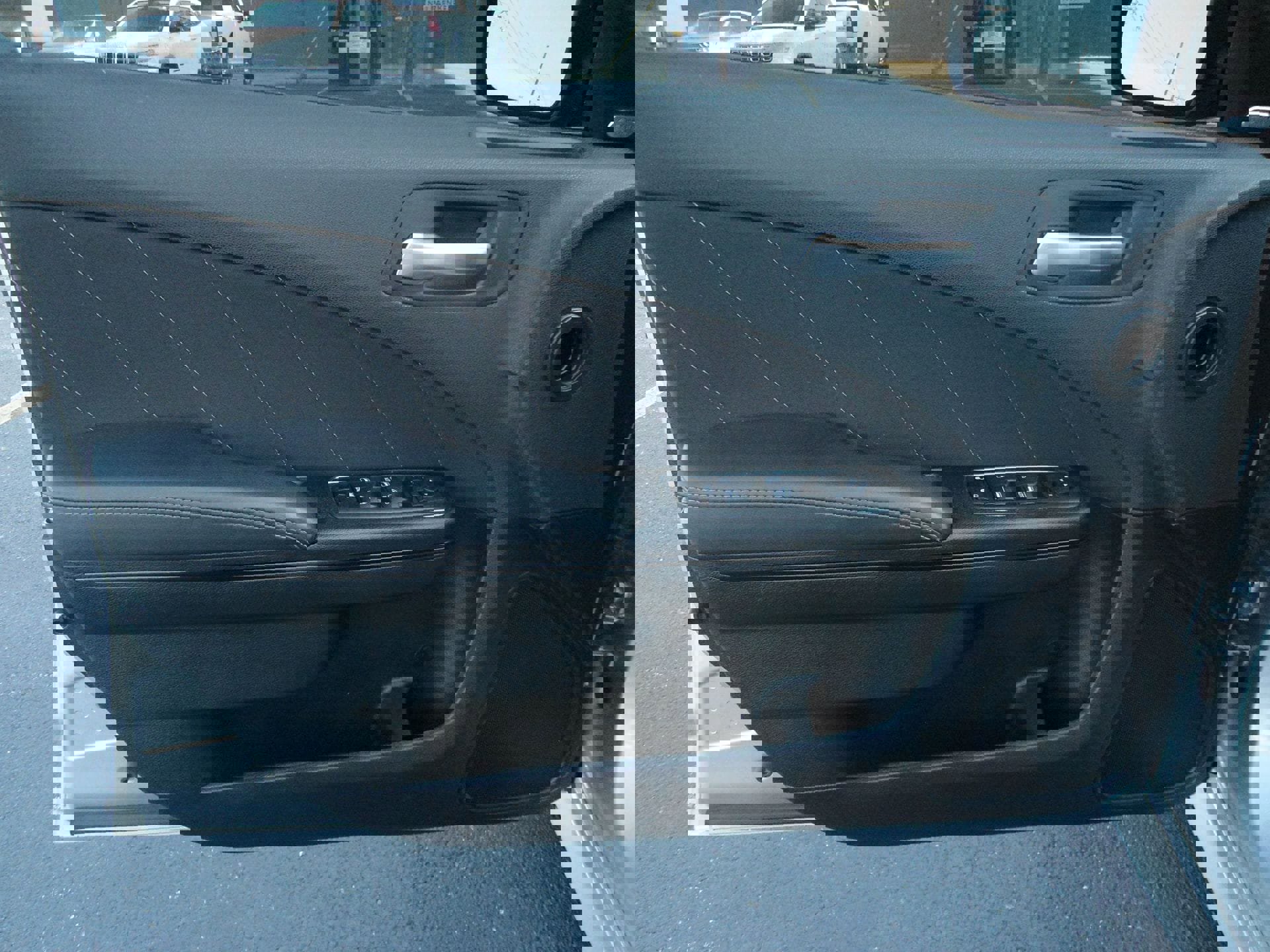 Used 2023 Dodge Charger R/T w/ Blacktop Package image 12