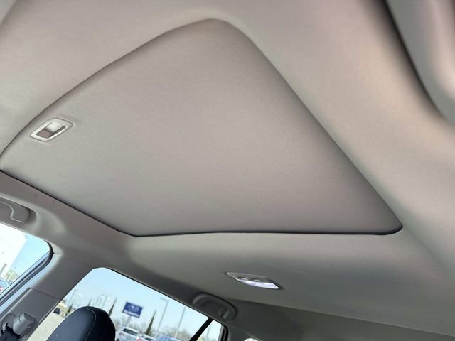 Certified 2025 Subaru Outback Limited image 30