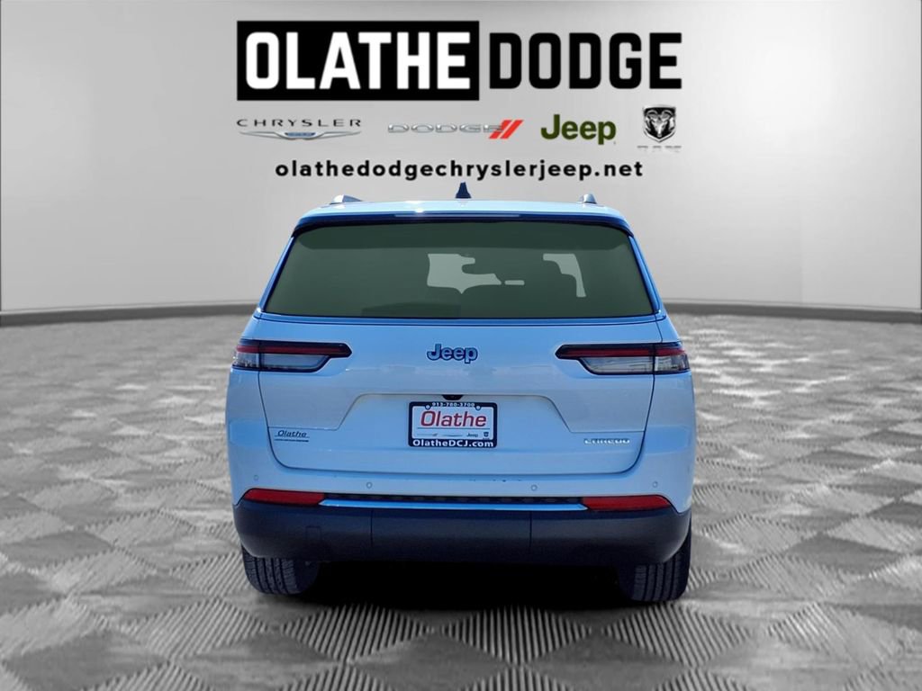 Certified 2023 Jeep Grand Cherokee L Laredo RWD image 28