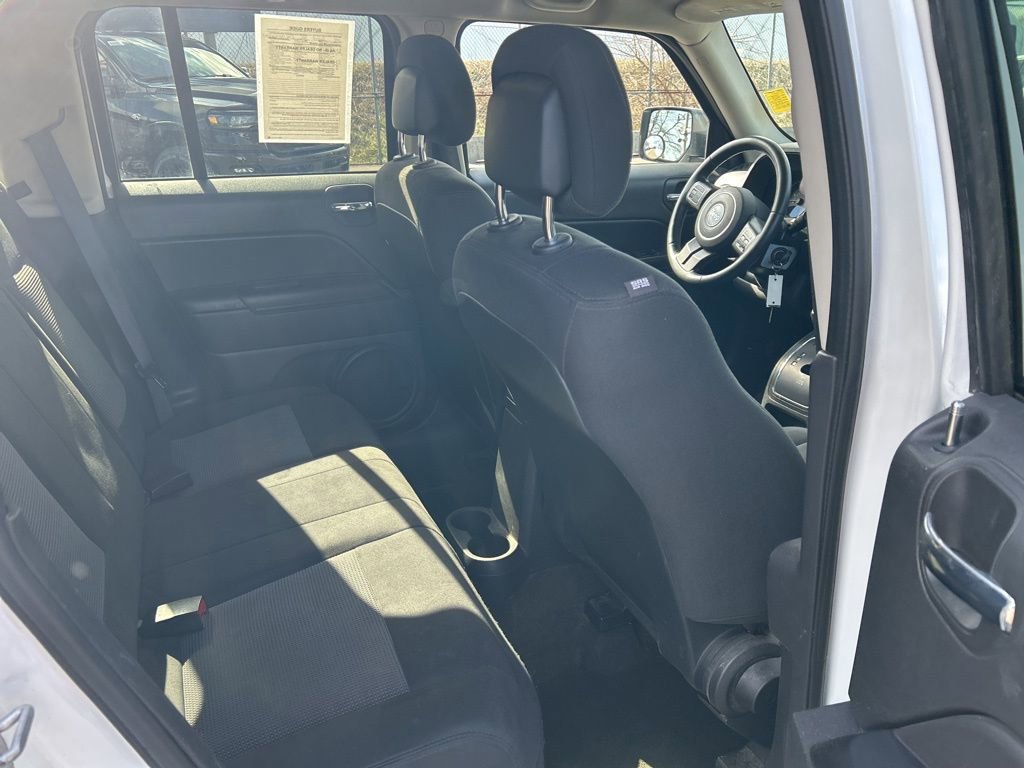 Used 2016 Jeep Patriot Latitude image 20