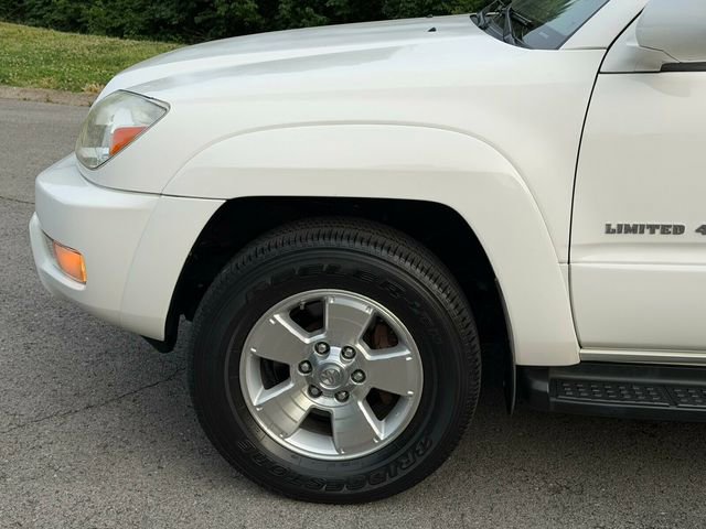 Used 2005 Toyota 4Runner Limited AWD/4WD image 3