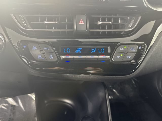 Used 2018 Toyota C-HR XLE FWD image 9