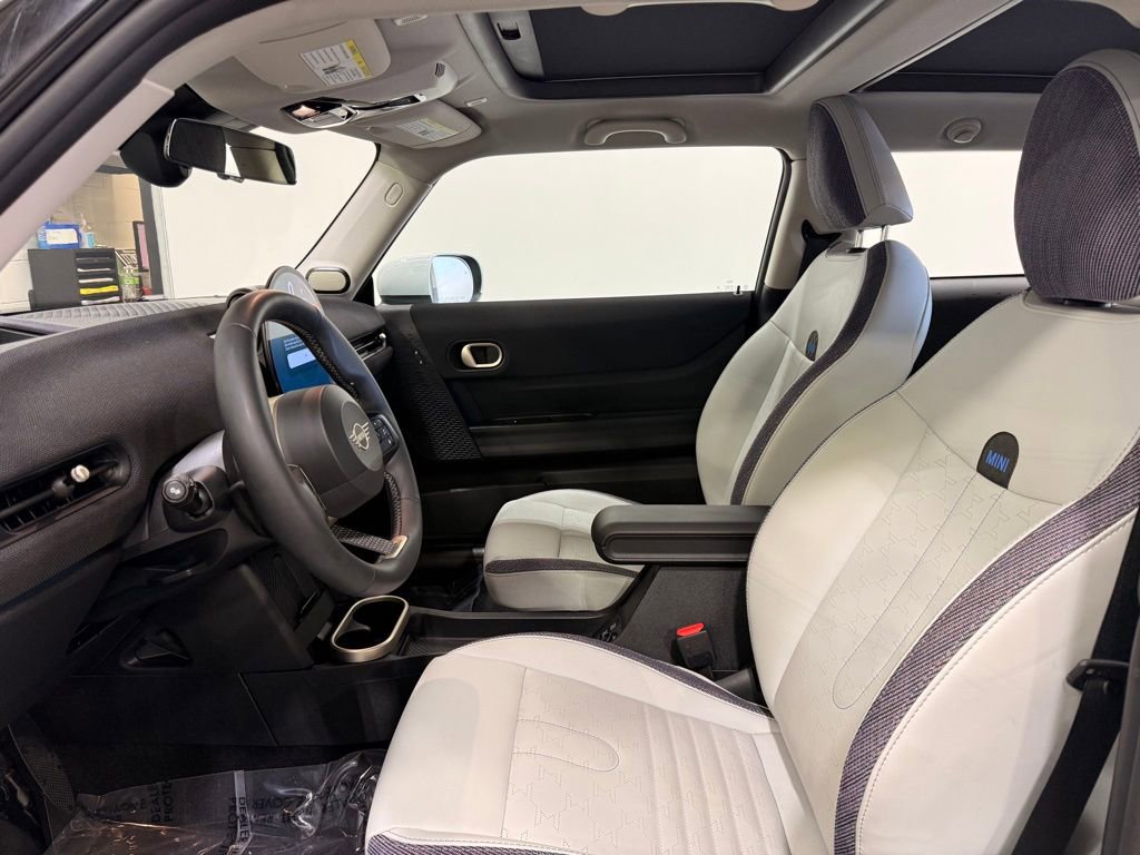 Certified 2025 MINI Cooper S image 12