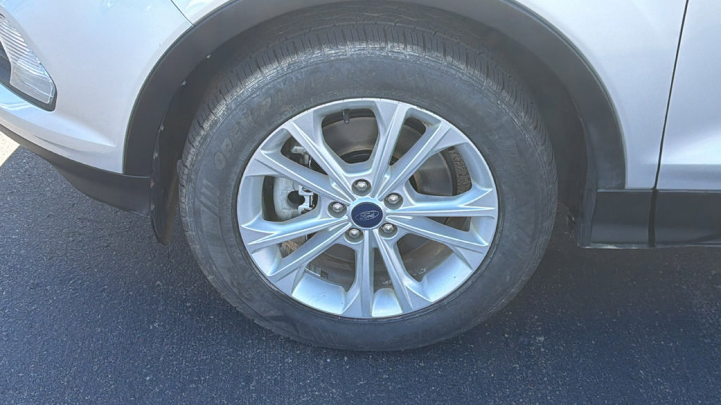 Used 2018 Ford Escape SEL AWD/4WD image 9