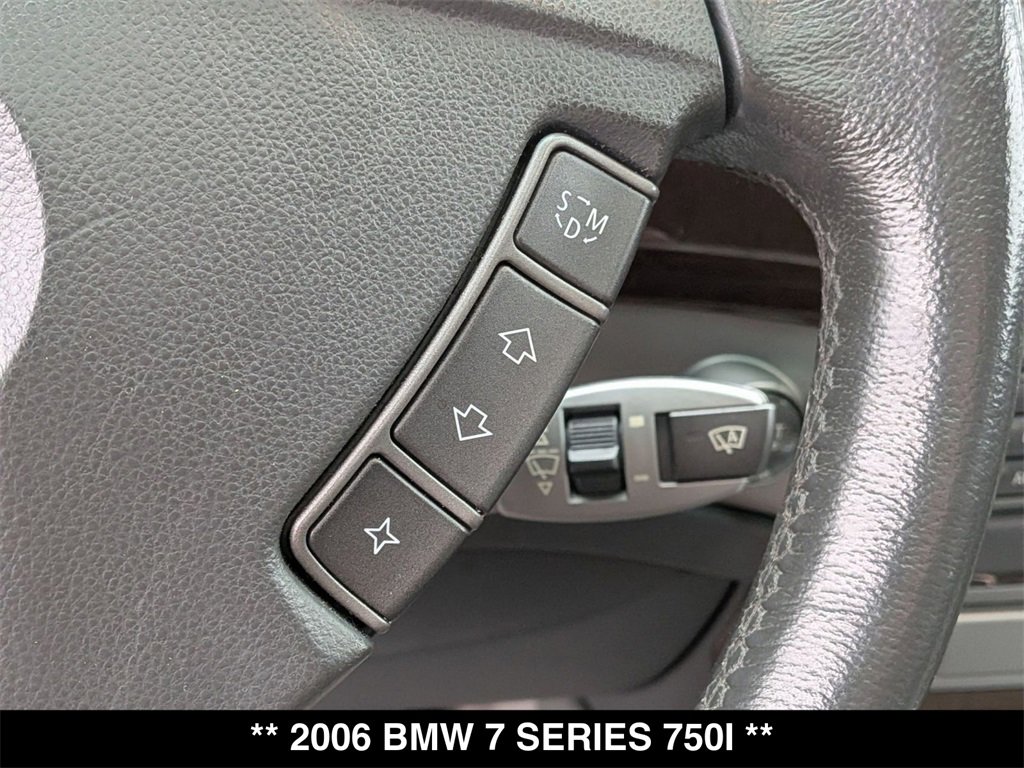 Used 2006 BMW 750i image 8