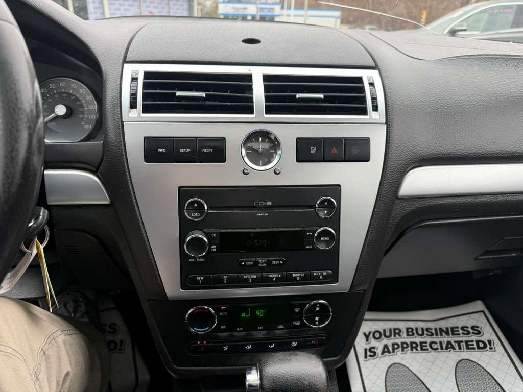 Used 2008 Mercury Milan Premier image 8
