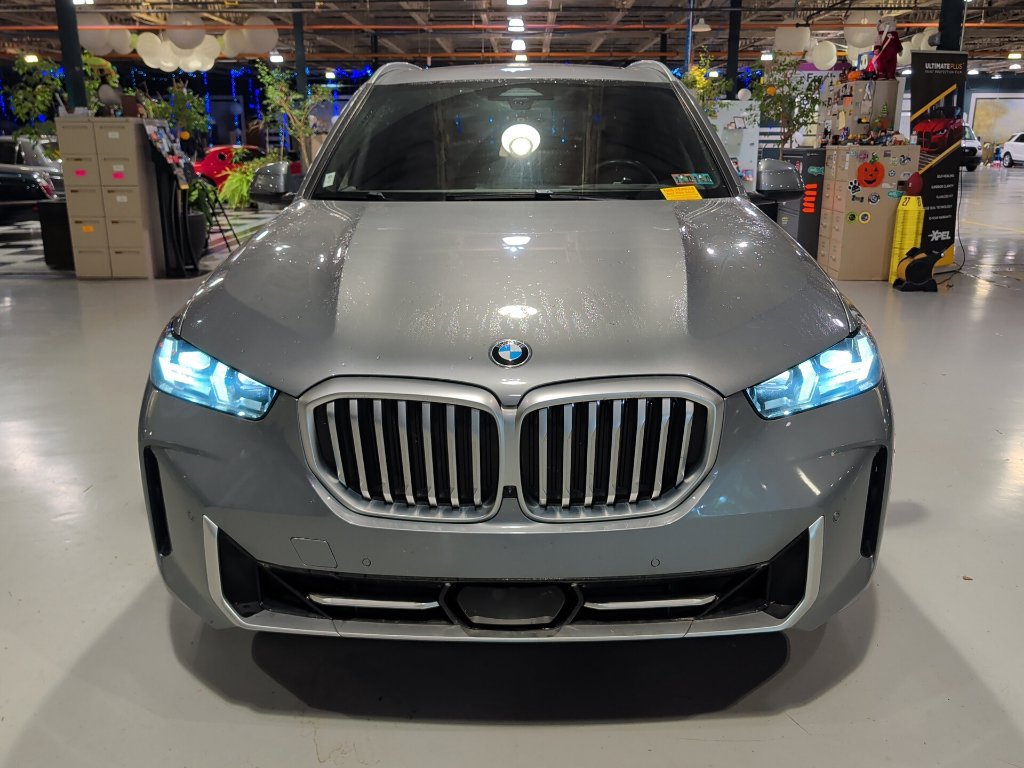 Certified 2024 BMW X5 xDrive40i w/ Premium Package AWD/4WD image 9