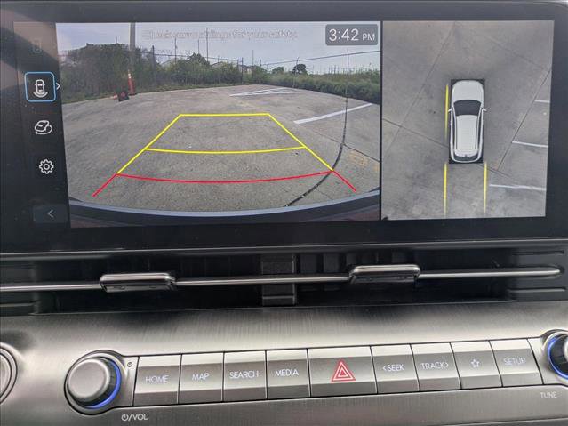 Used 2024 Hyundai Kona Limited AWD/4WD image 14