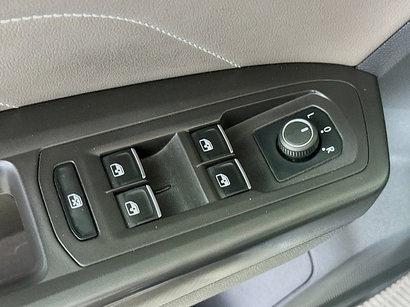 Used 2023 Volkswagen Atlas SE image 18