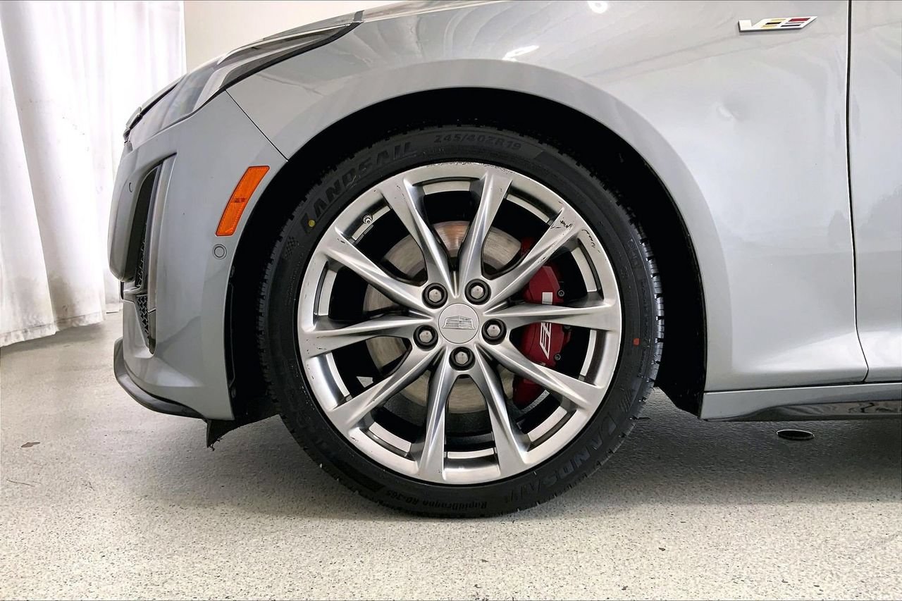 Used 2023 Cadillac CT5 V w/ Premium Package RWD image 8