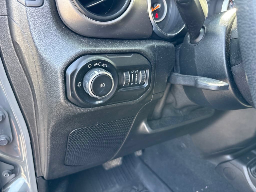 Used 2020 Jeep Wrangler Unlimited Sport AWD/4WD image 18