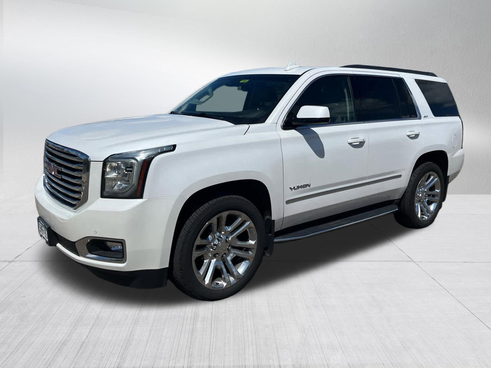 Used 2017 GMC Yukon SLT w/ Premium Edition AWD/4WD image 3