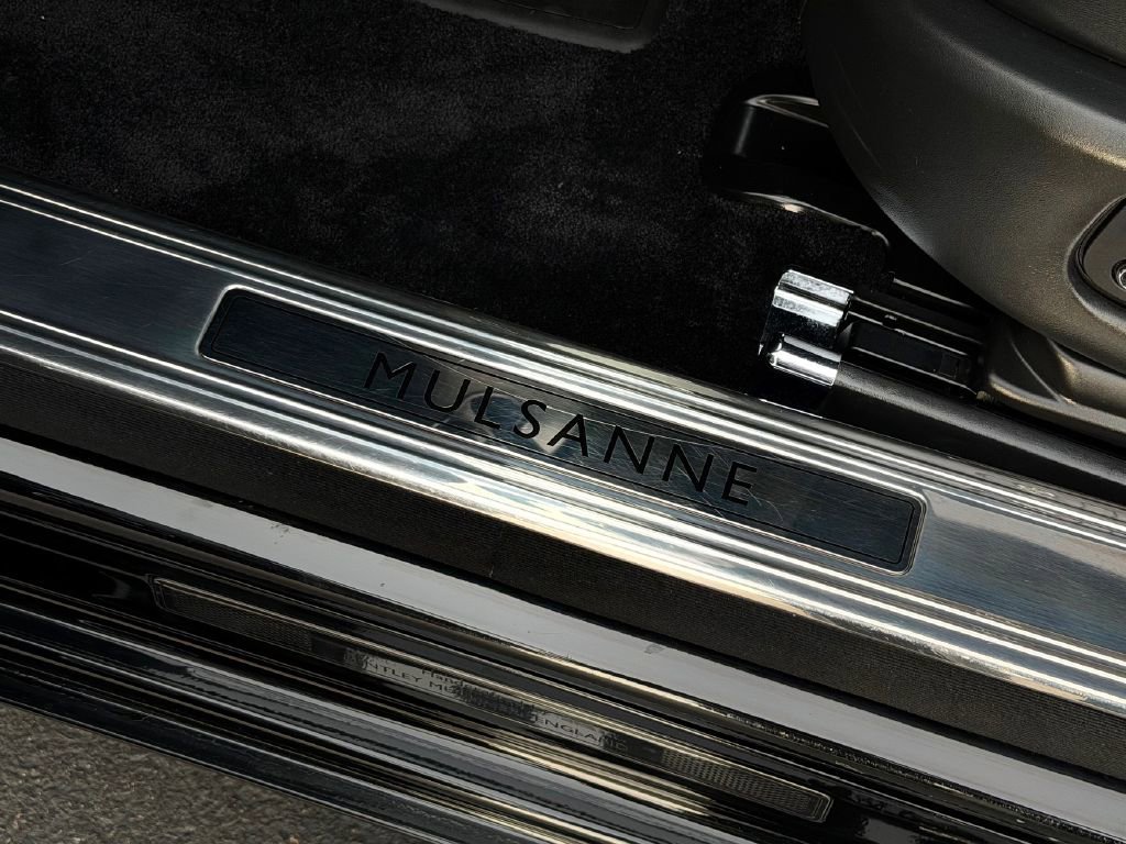 Used 2013 Bentley Mulsanne image 26