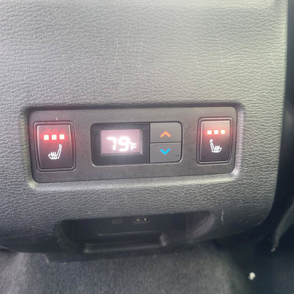 Used 2022 Mitsubishi Outlander SEL AWD/4WD image 34