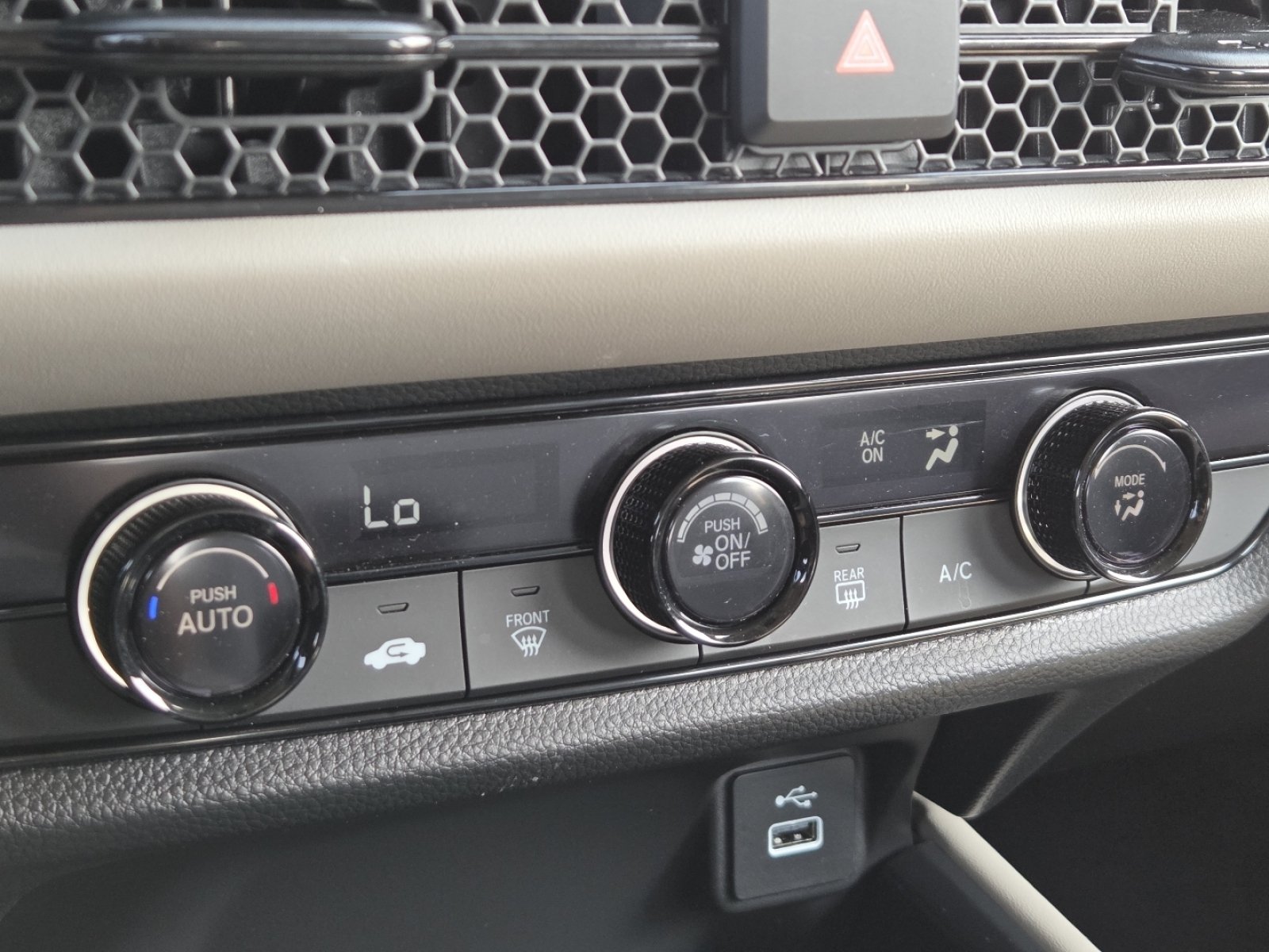 Used 2025 Honda HR-V LX image 31