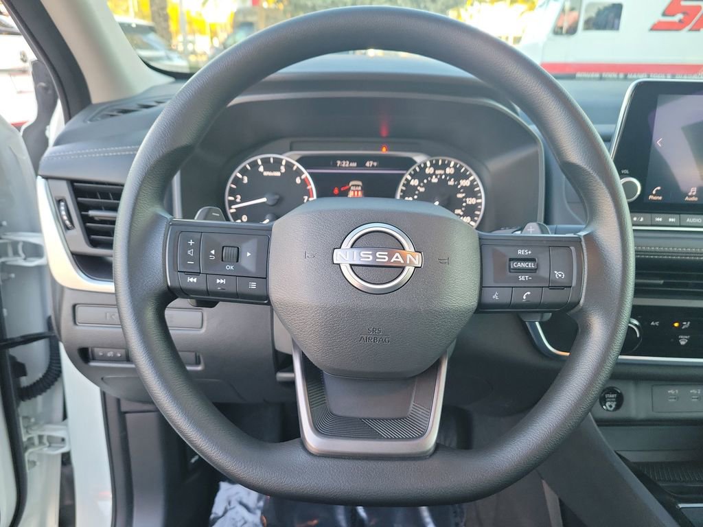 Certified 2025 Nissan Rogue S image 17