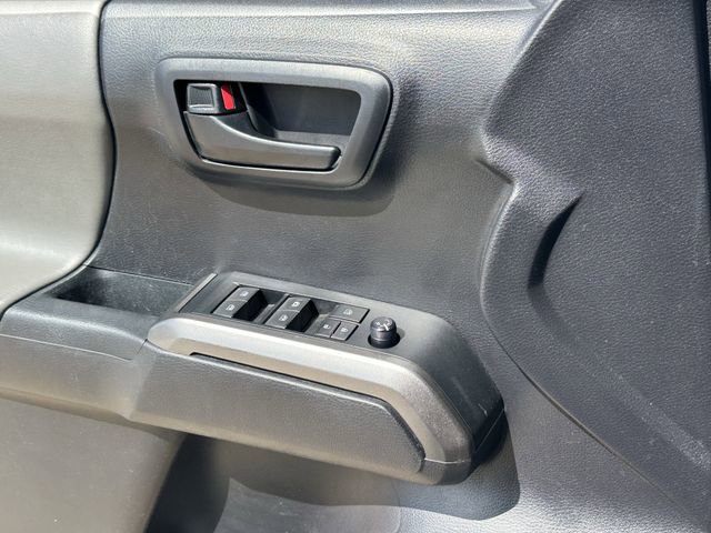 Used 2021 Toyota Tacoma SR5 RWD image 23