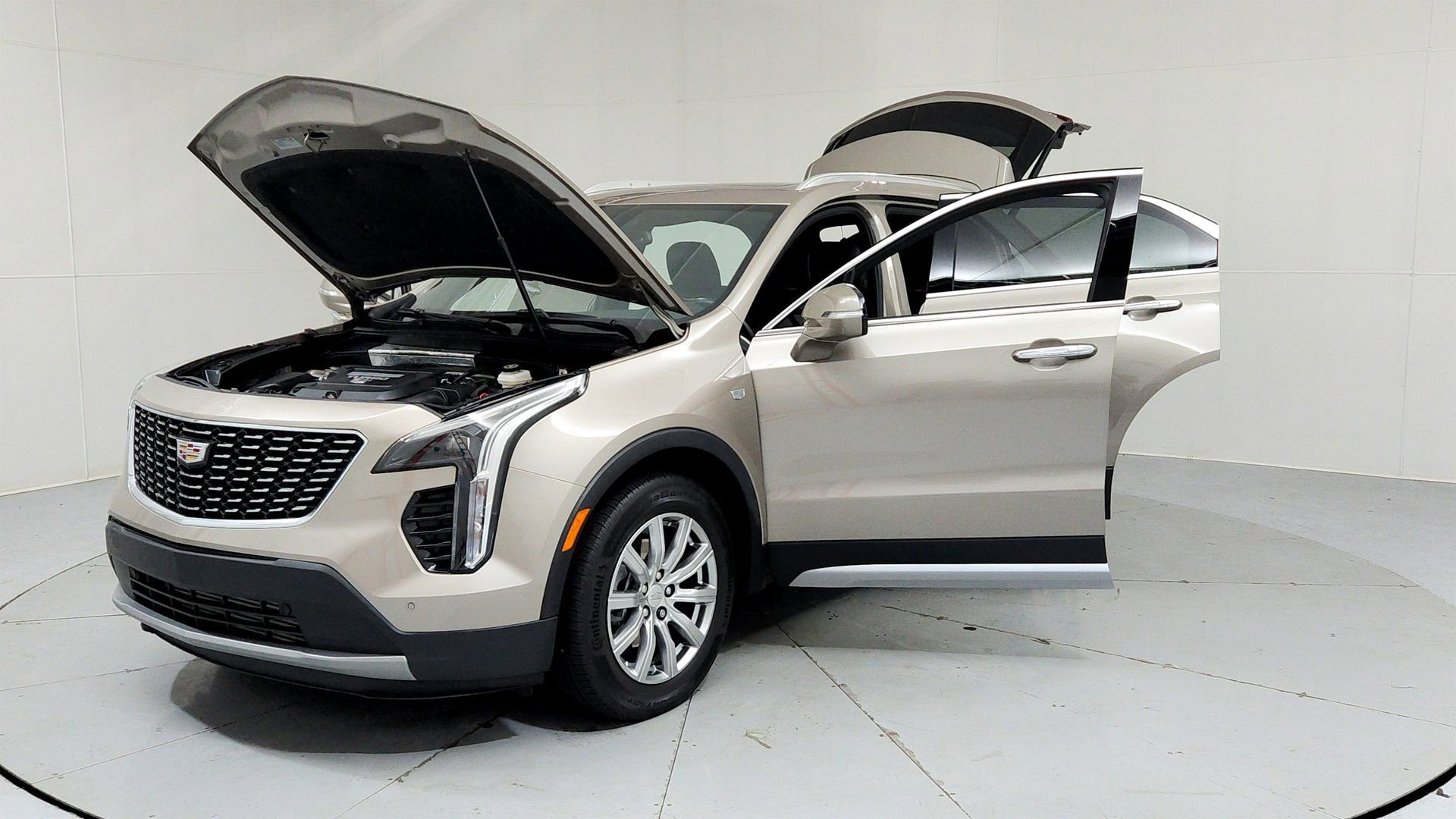 Certified 2023 Cadillac XT4 Premium Luxury w/ Cold Weather Package image 9