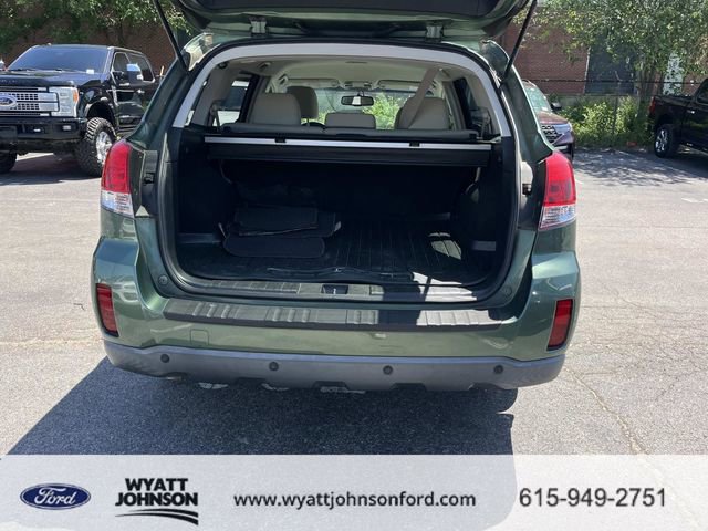 Used 2011 Subaru Outback 2.5i Premium w/ All-Weather Pkg AWD/4WD image 12