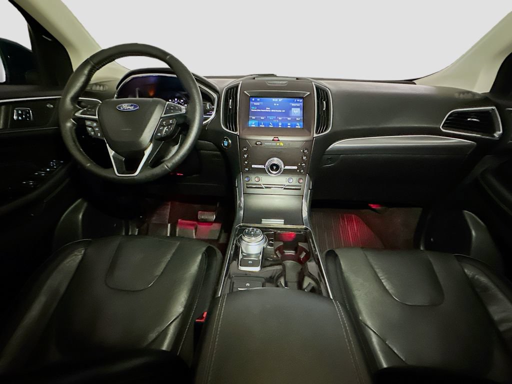 Used 2020 Ford Edge Titanium w/ Equipment Group 301A AWD/4WD image 11