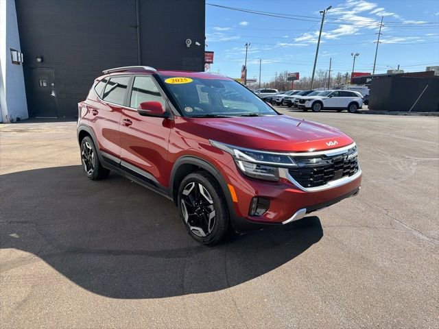 Used 2025 Kia Seltos SX w/ SX Sunroof Package