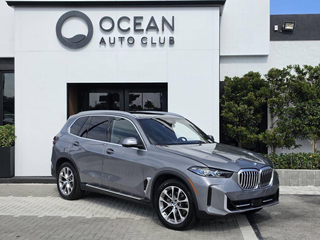 Used 2024 BMW X5 sDrive40i w/ Premium Package RWD image 2