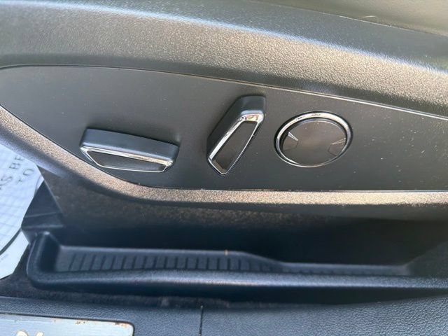 Used 2018 Lincoln MKX Reserve w/ Lincoln MKX Climate Package AWD/4WD image 12