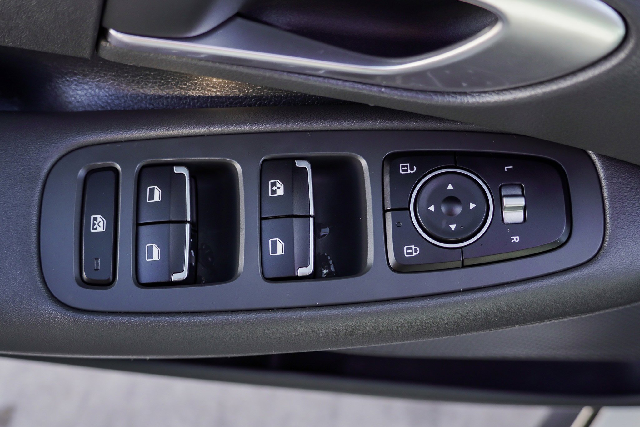 Used 2022 Hyundai Sonata SE image 19