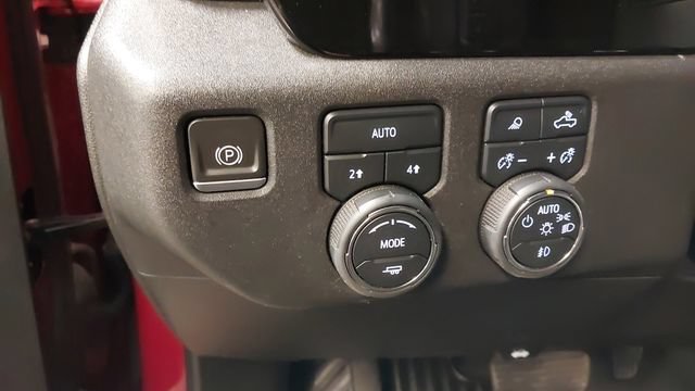 Used 2023 Chevrolet Silverado 1500 LTZ AWD/4WD image 24