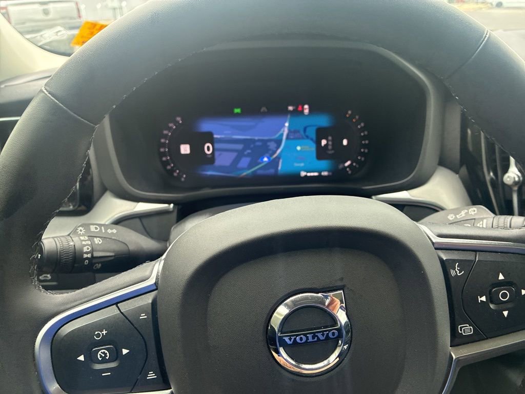 Used 2023 Volvo XC60 B5 Core w/ Climate Package AWD/4WD image 10