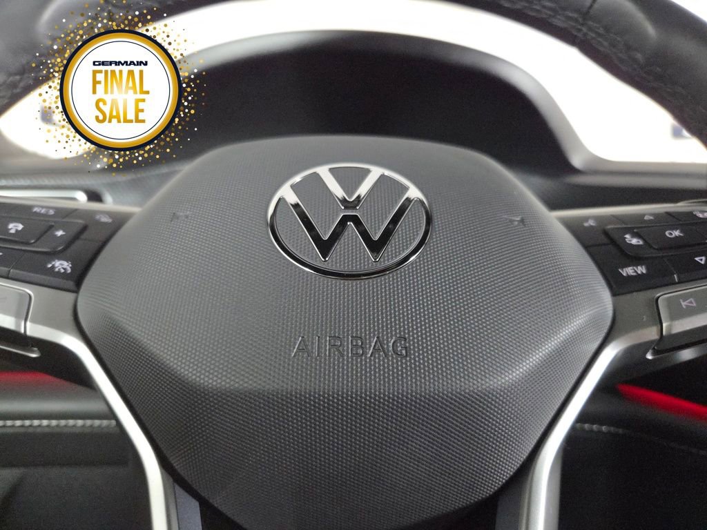 Certified 2025 Volkswagen Atlas Cross Sport SEL R-Line image 17