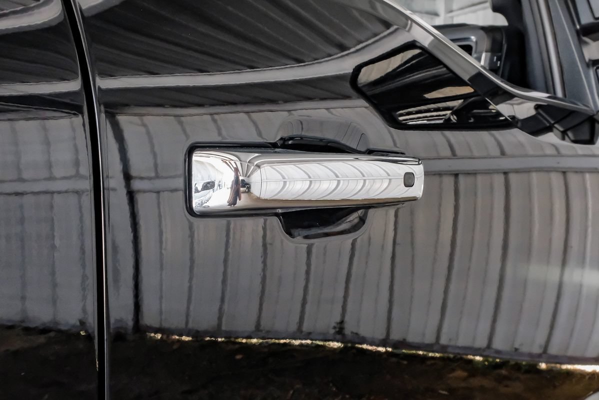 Used 2024 Ford F350 Platinum AWD/4WD image 43