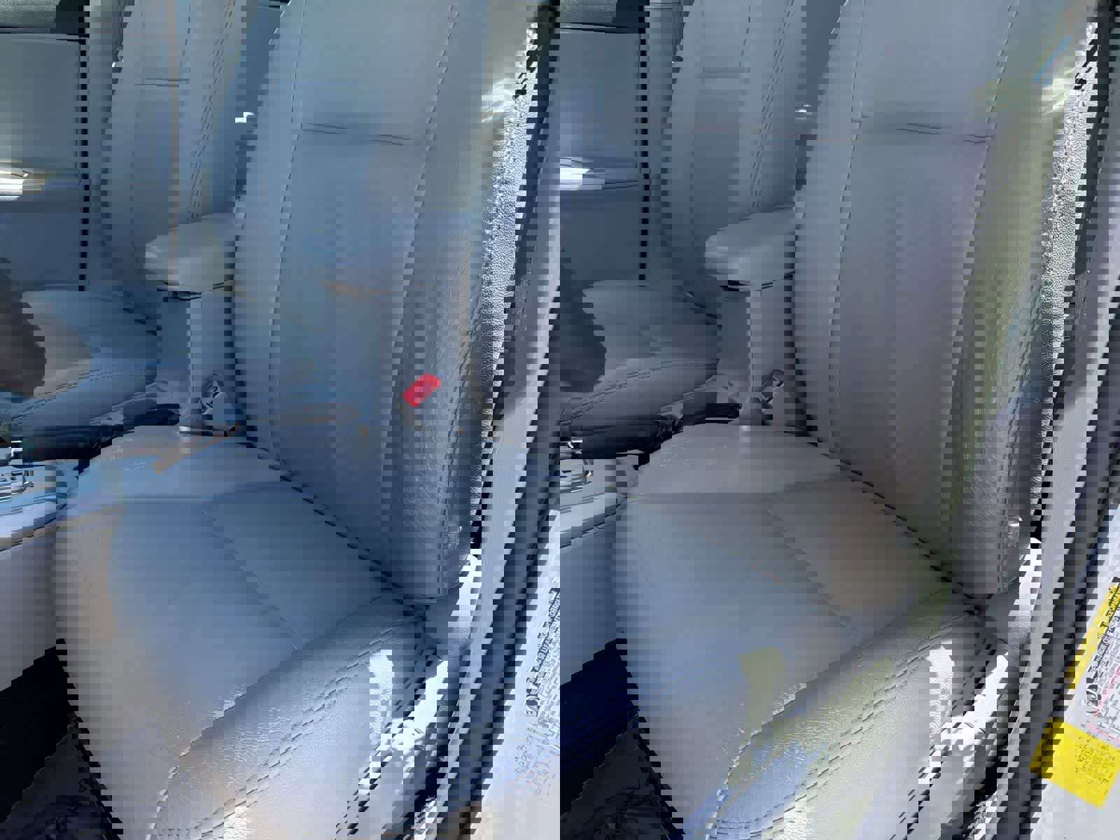 Used 2013 Toyota Corolla LE FWD image 17