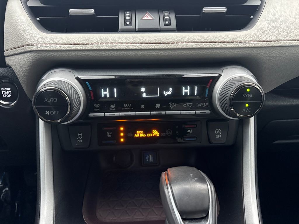 Used 2024 Toyota RAV4 Limited image 22