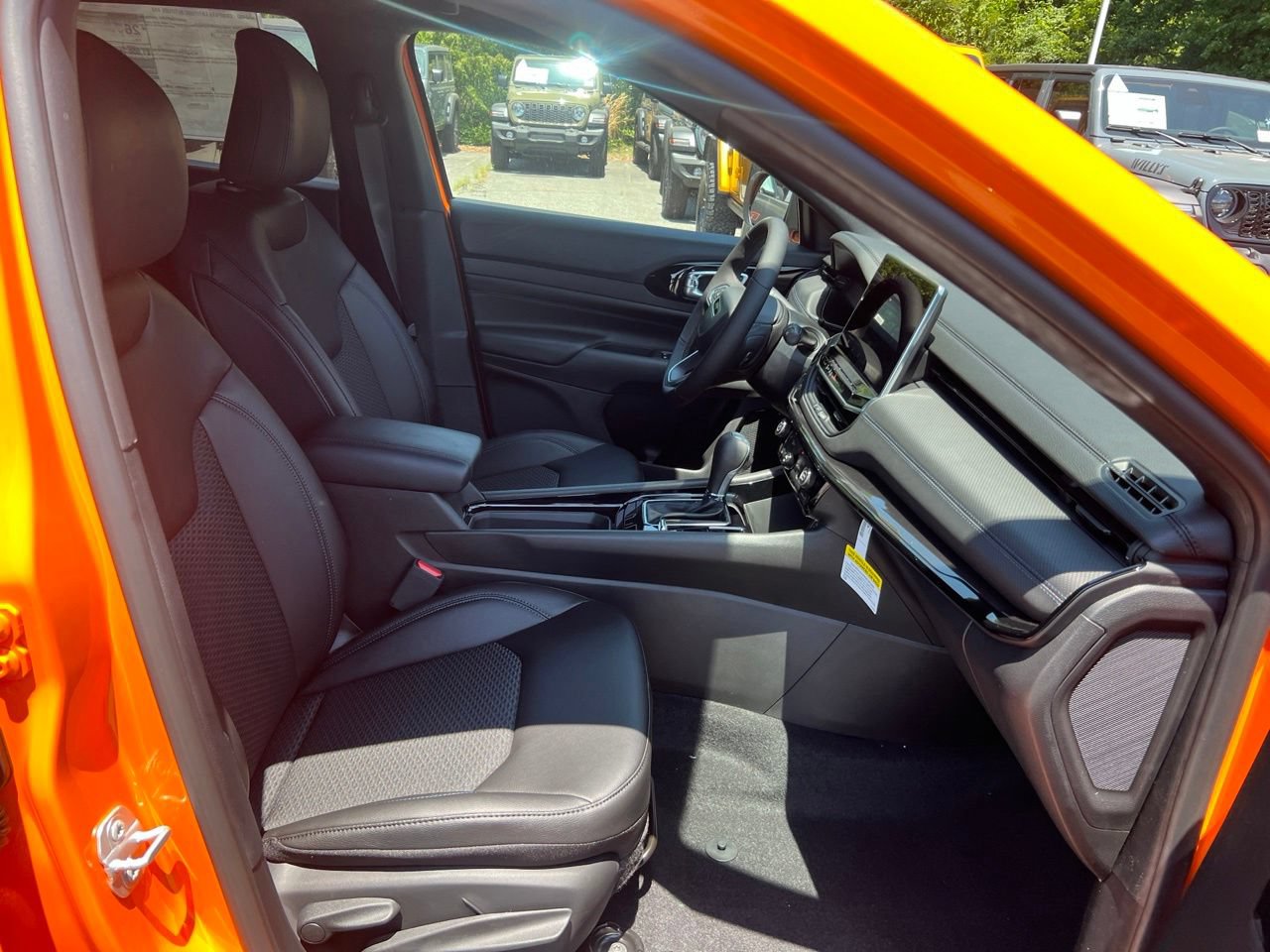 New 2026 Jeep Compass Latitude AWD/4WD image 21
