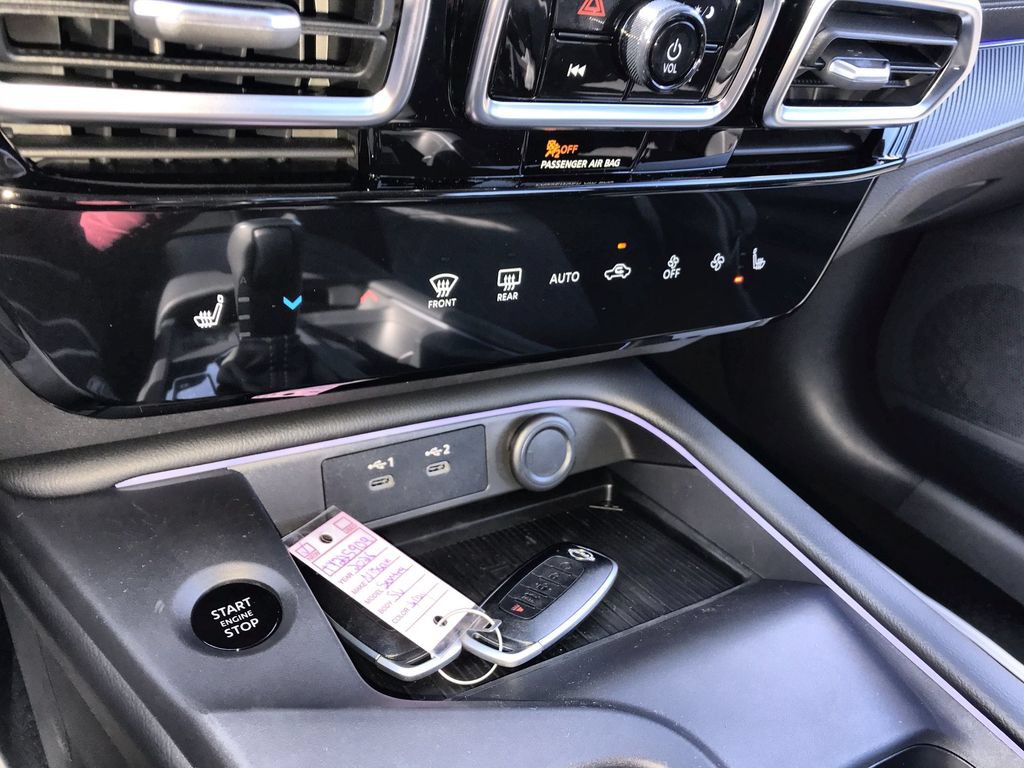 New 2026 Nissan Sentra SV w/ SV Convenience Package FWD image 18