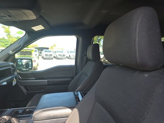 Used 2025 Ford F150 XLT w/ Equipment Group 302A MID AWD/4WD image 9