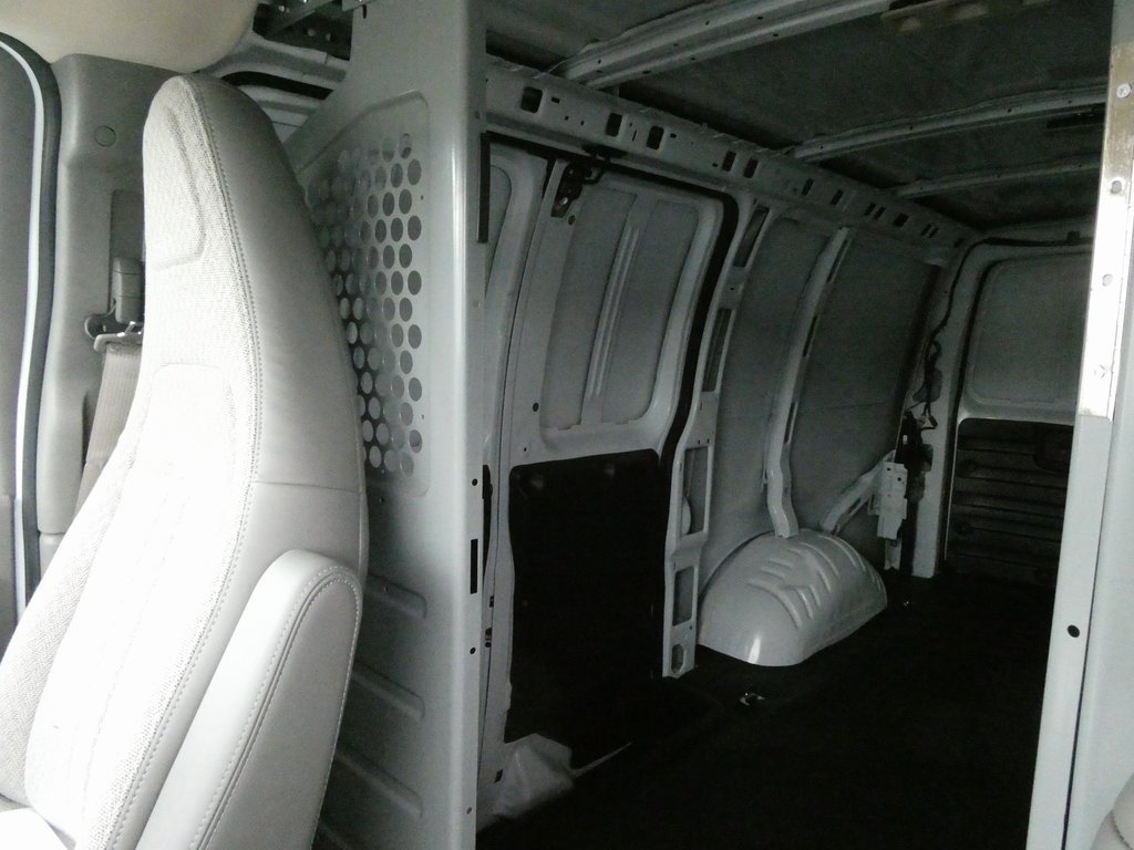New 2025 GMC Savana 3500 w/ Driver Convenience Package image 38