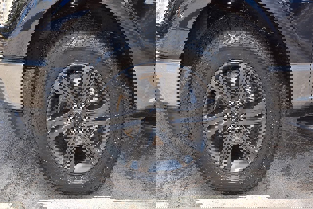 Used 2023 Ford F150 XLT w/ Equipment Group 302A High image 40