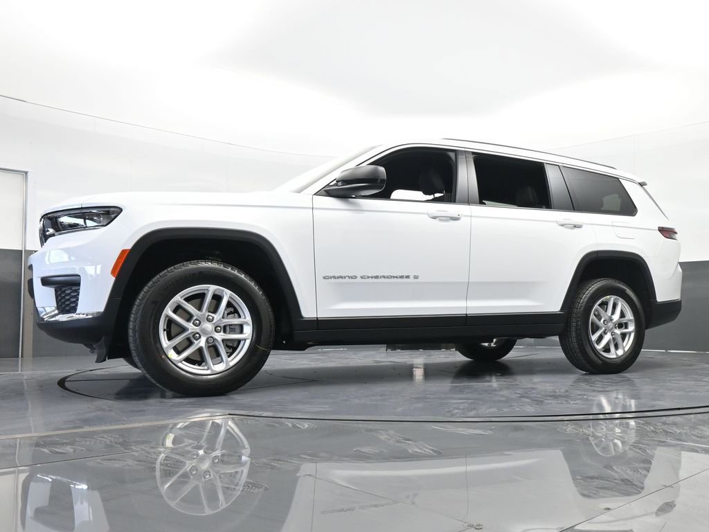 Used 2025 Jeep Grand Cherokee L Laredo image 45