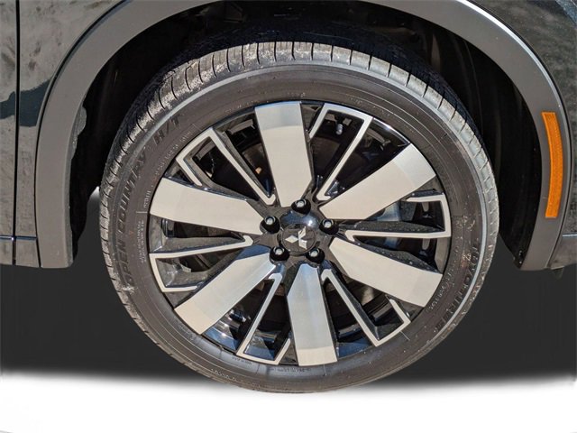 New 2025 Mitsubishi Outlander SEL image 11