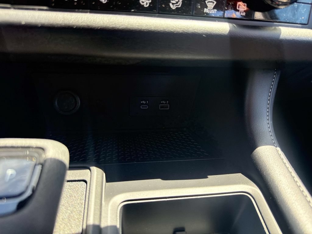 Certified 2025 Nissan Pathfinder S AWD/4WD image 24