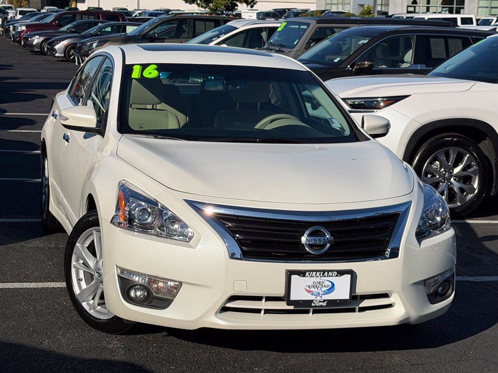 Used 2014 Nissan Altima 2.5 SV w/ Convenience Package