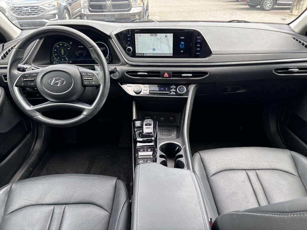 Used 2023 Hyundai Sonata Limited w/ Cargo Package FWD image 4
