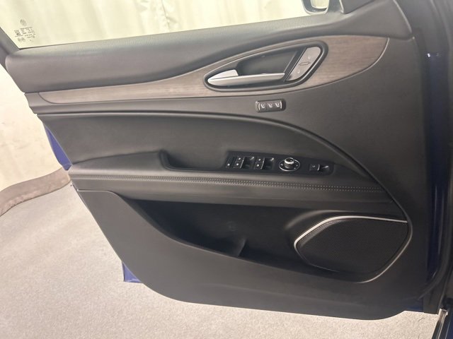 Used 2023 Alfa Romeo Stelvio Ti w/ Active Assist Plus Package image 28
