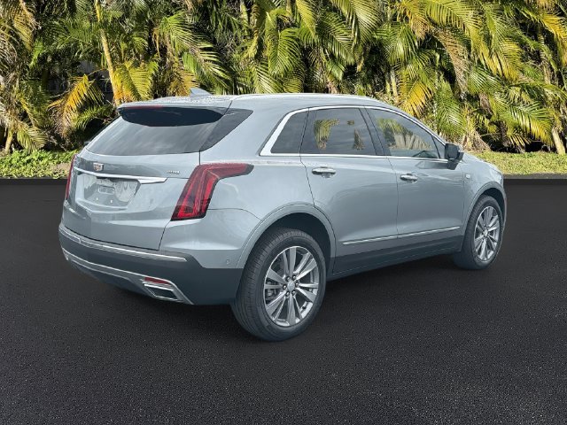 Used 2025 Cadillac XT5 Premium Luxury w/ Technology Package FWD image 4