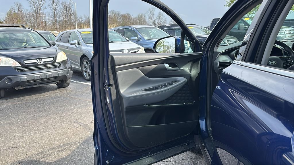 Used 2023 Hyundai Santa Fe SEL w/ Premium Package image 11