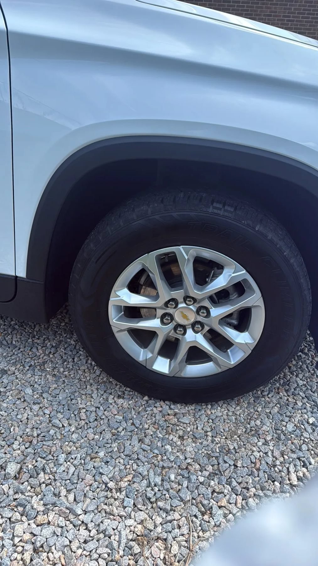 Used 2021 Chevrolet Traverse LS FWD image 39