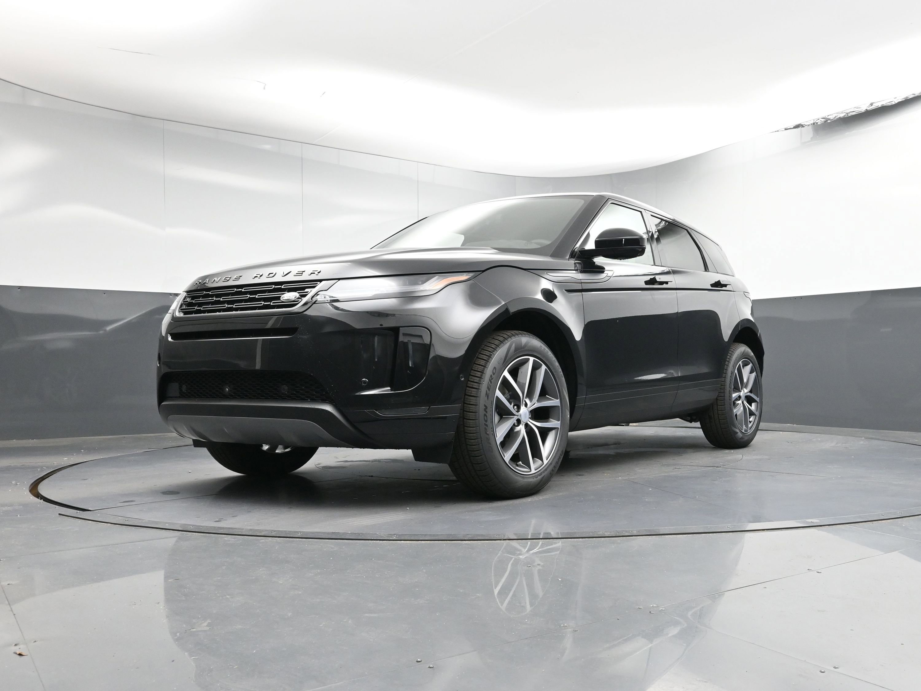 New 2026 Land Rover Range Rover Evoque S image 26